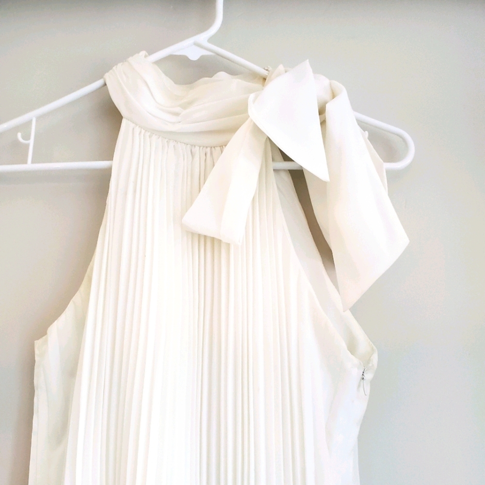 JM Studio by John Meyer white "Jackie O" style